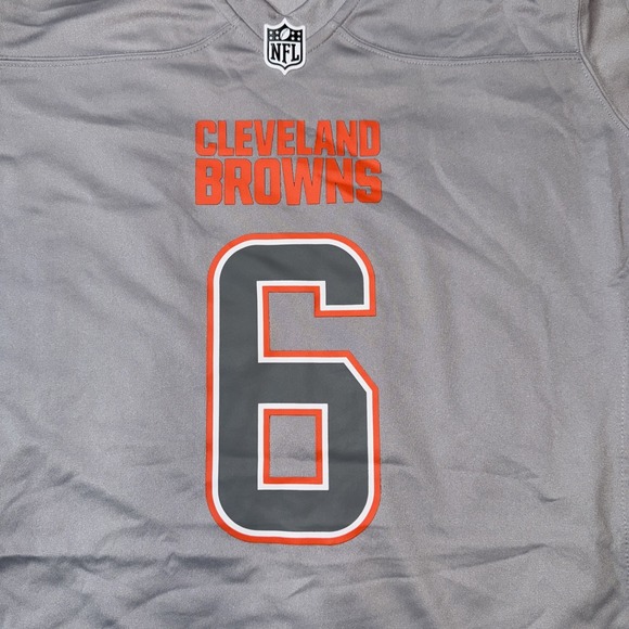 Cleveland Browns Jersey Womens Large Gray Nike NFL Football Baker Mayfield NWT - Picture 4 of 7